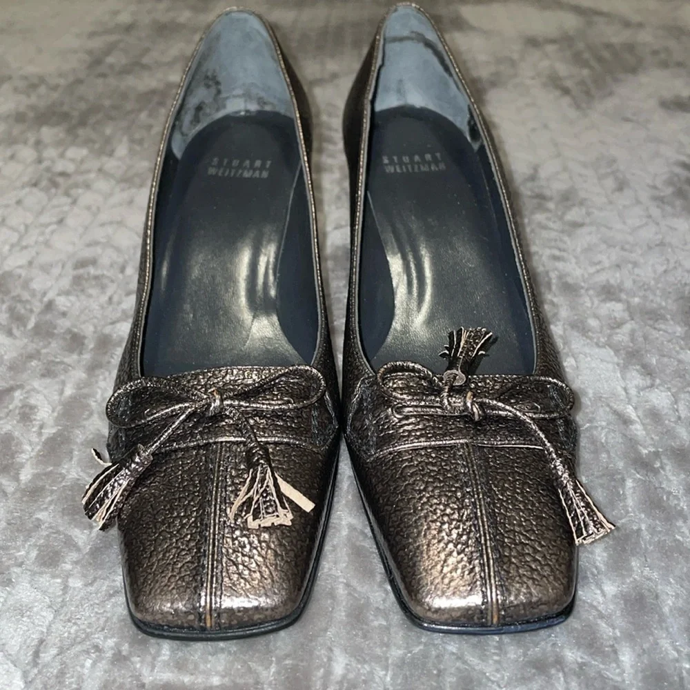 Stuart Weitzman Gold Printed Patent Leather Square Toe Pumps. Size 6.5.‎